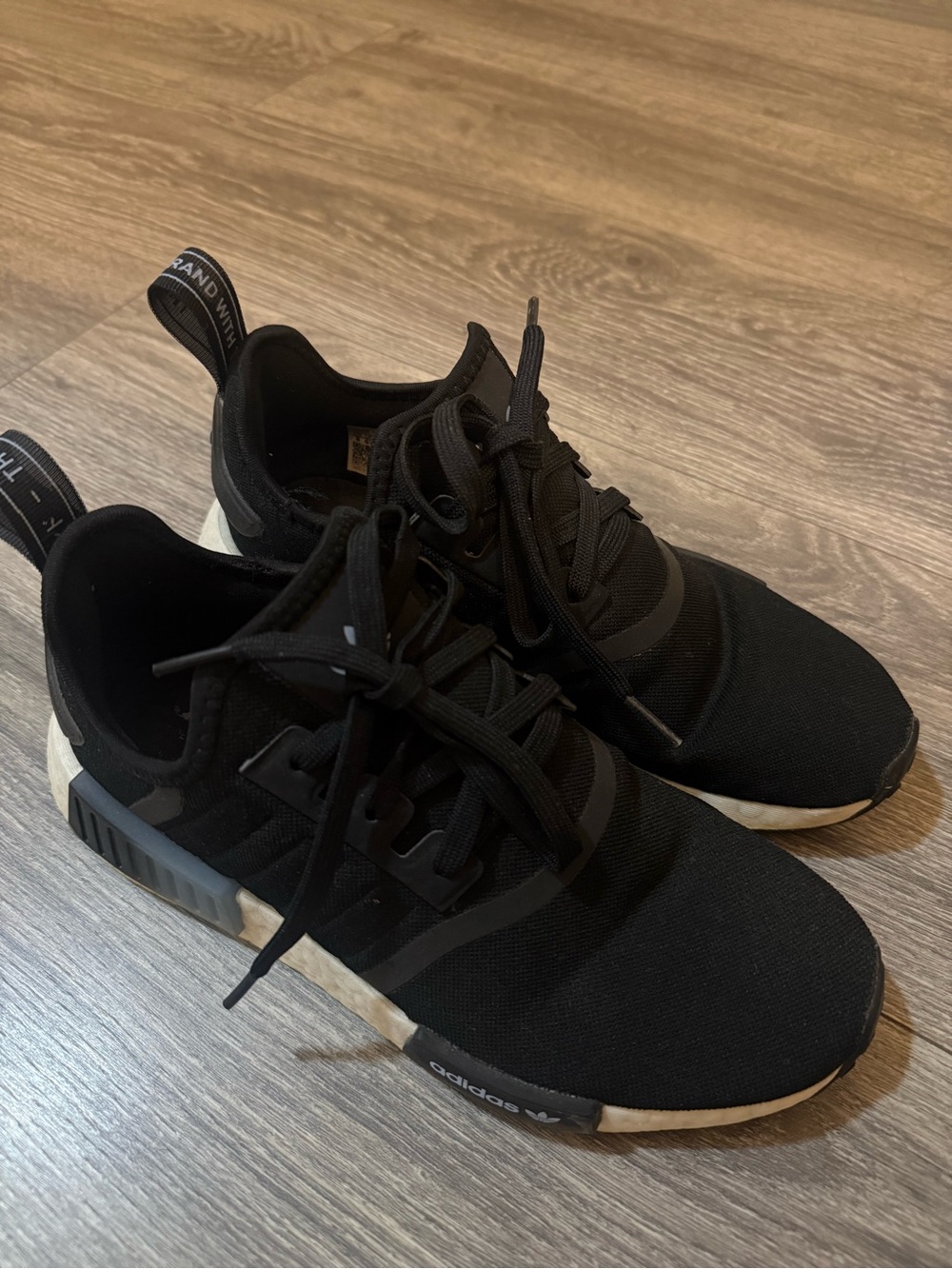 adidas Black and Blue women’s Casual Sneakers